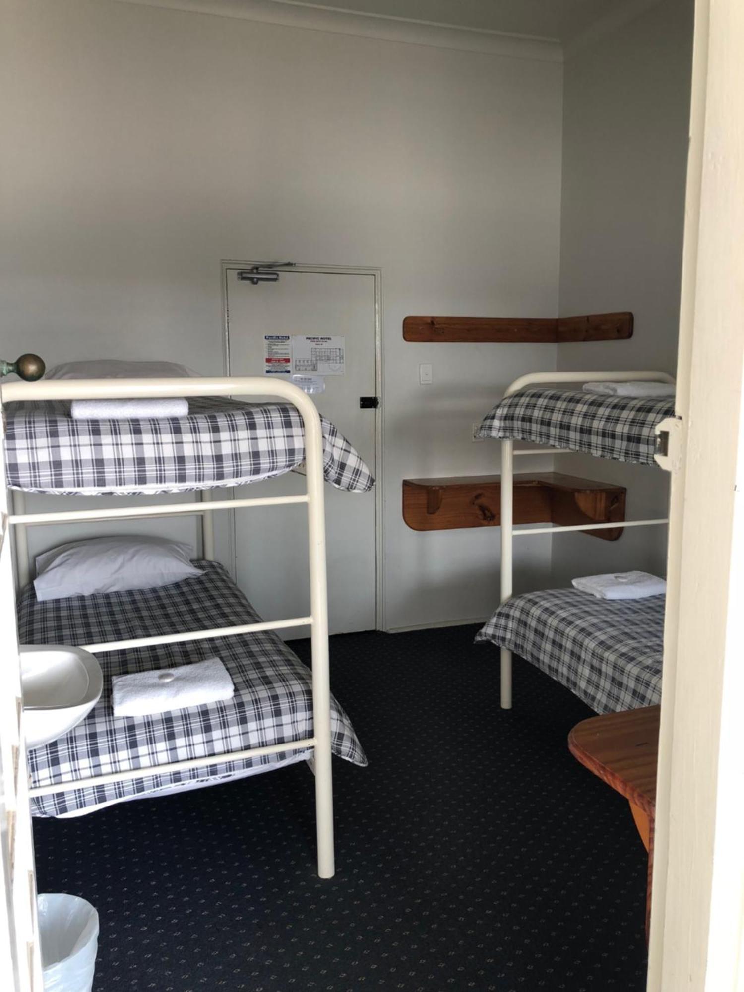 Pacific Hotel 扬巴 客房 照片