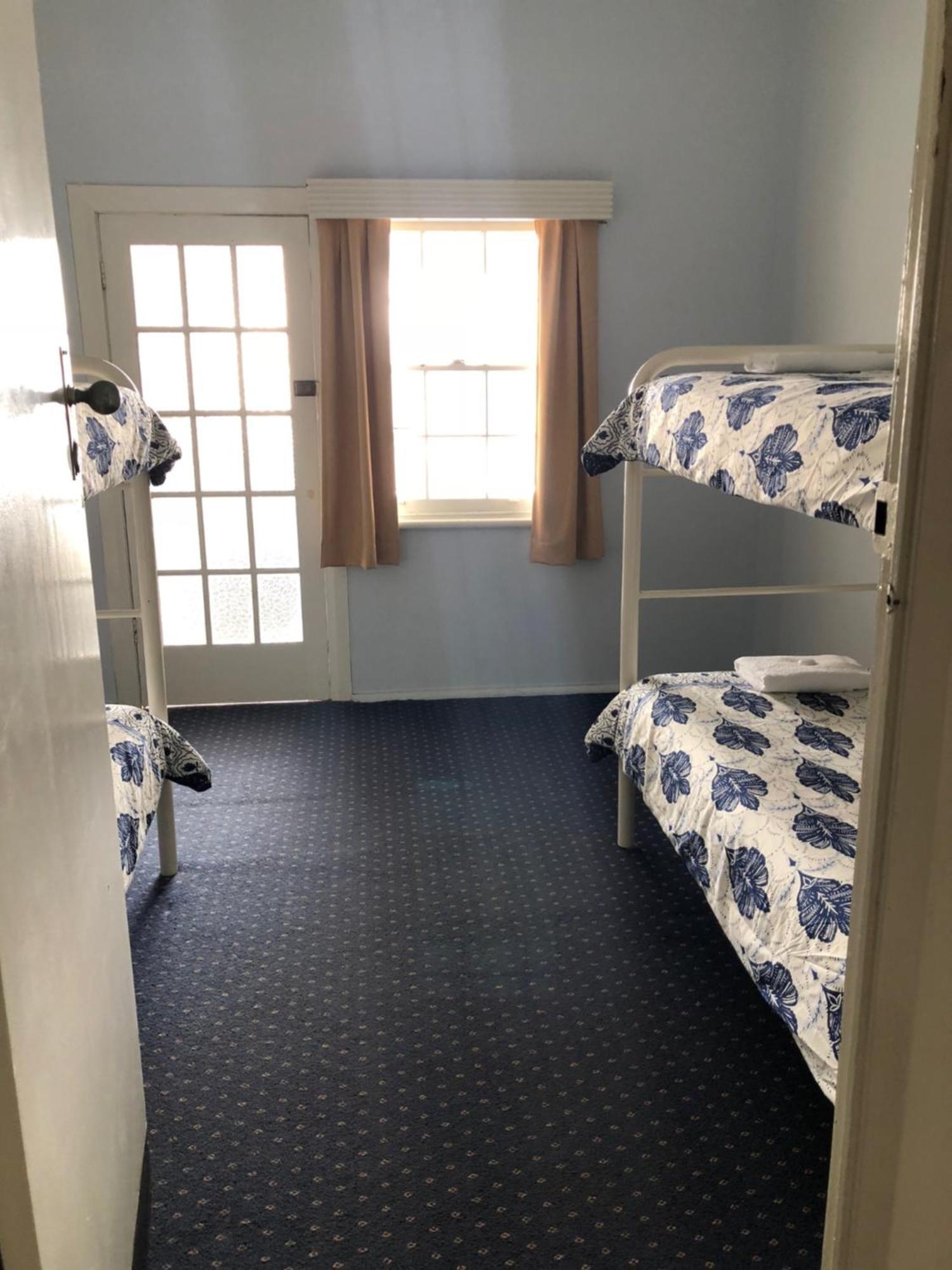 Pacific Hotel 扬巴 客房 照片