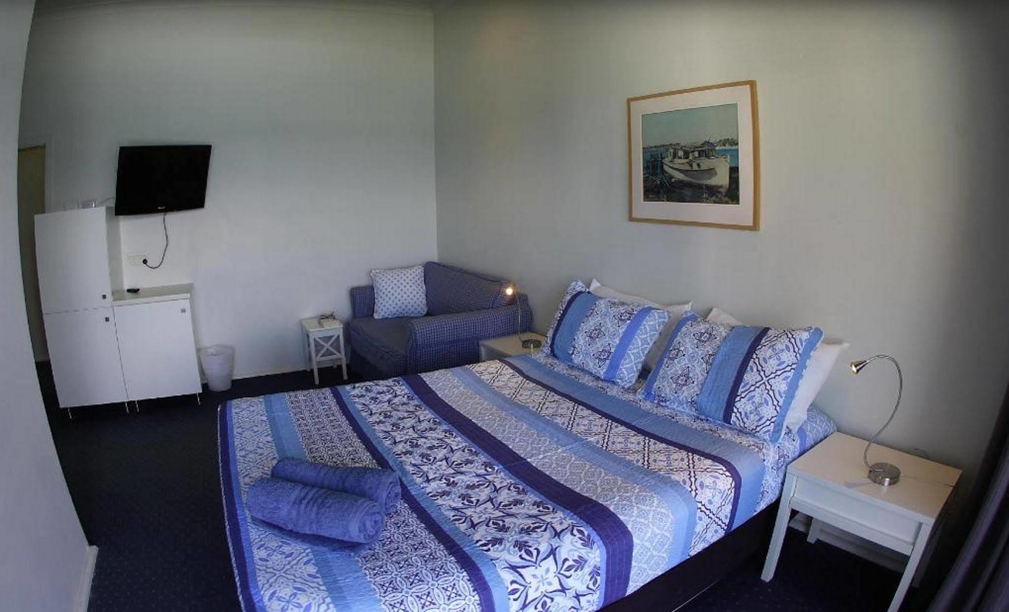 Pacific Hotel 扬巴 外观 照片