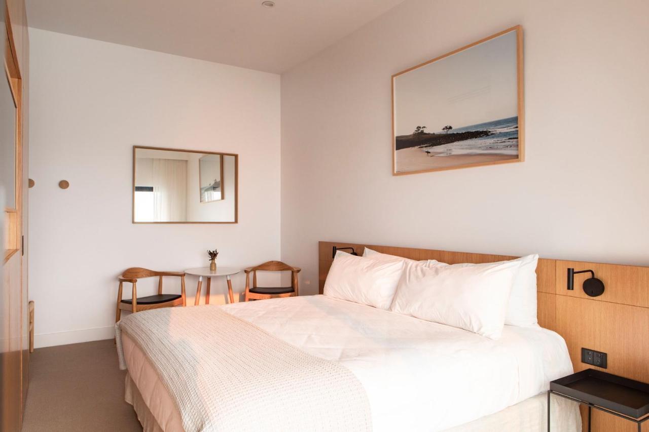 Pacific Hotel 扬巴 外观 照片
